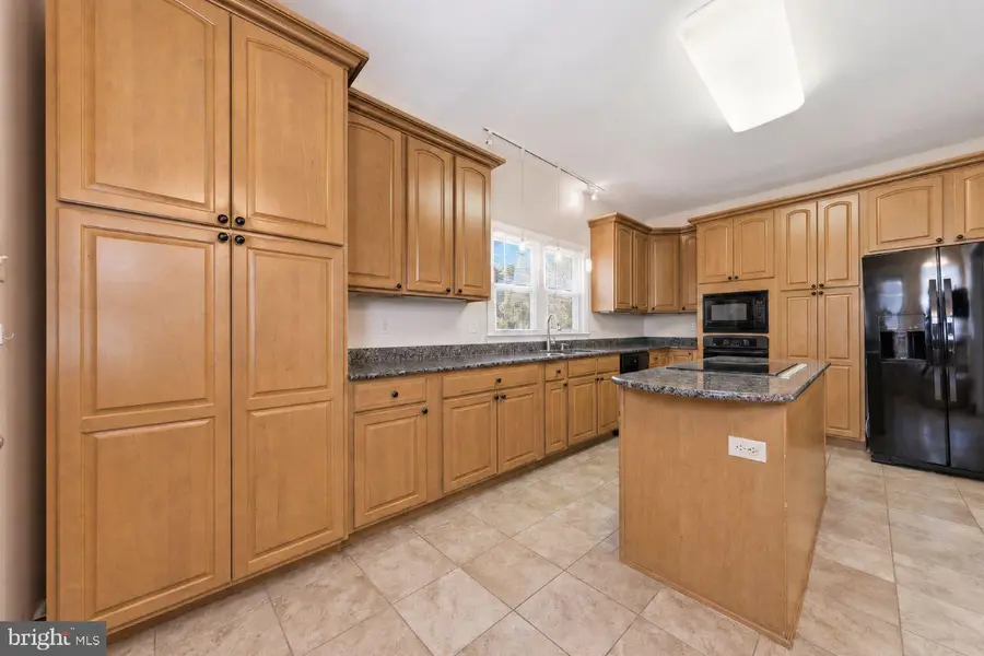 6926 Maryland Ave, Braddock Heights, MD 21714 - #2