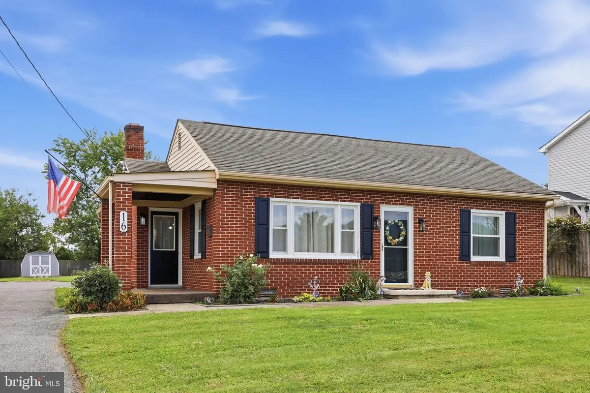 16 Summit Ave, Thurmont, MD 21788 - #1