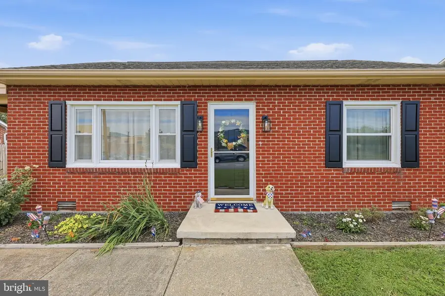 16 Summit Ave, Thurmont, MD 21788 - #2