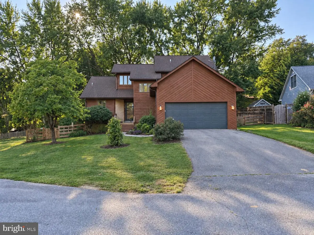 10390 Fox Meadow Cir, New Market, MD 21774 - #1