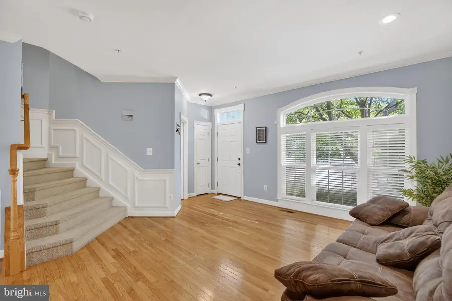 9045 Mcpherson St, Frederick, MD 21704 - #3