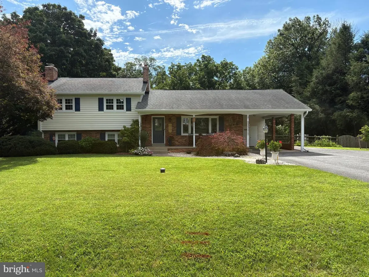 7905 Runnymeade Dr, Frederick, MD 21702 - #1