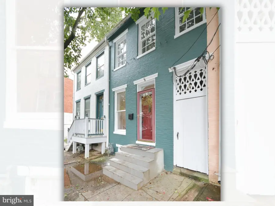 120 5th St W, Frederick, MD 21701 - #2