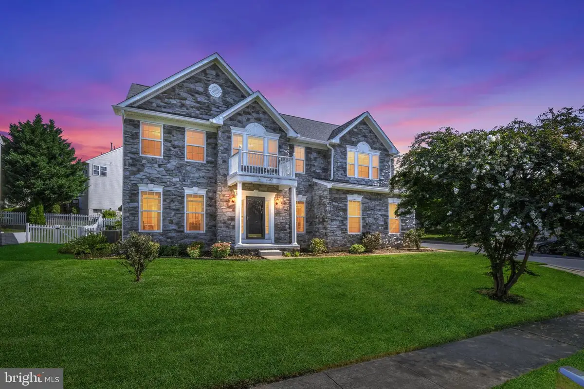 800 Aztec Dr, Frederick, MD 21701 - #1