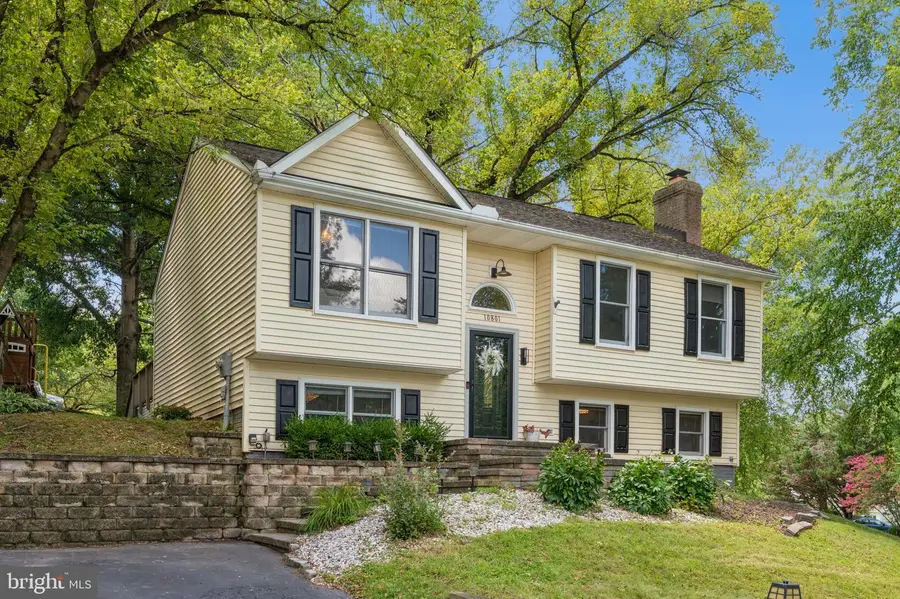 10801 N Glade Ct, New Market, MD 21774 - #2