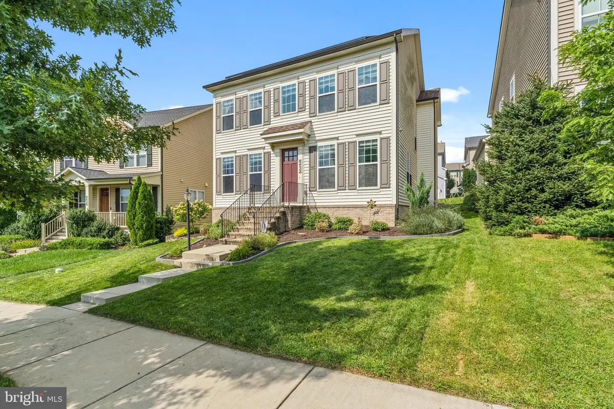 8432 Cliffview Ln, Frederick, MD 21704 - #1