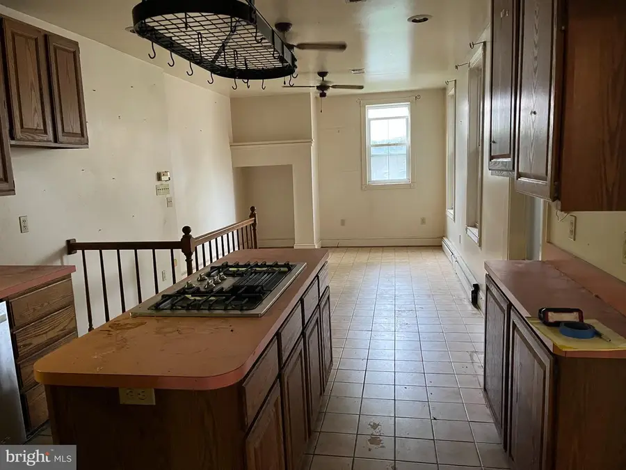 42 E 3rd St, Frederick, MD 21701 - #3