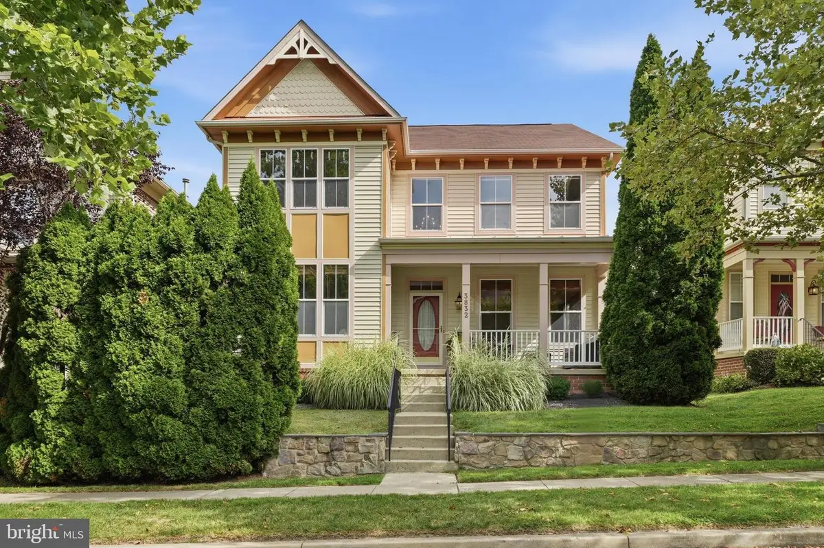 3832 Braveheart Dr, Frederick, MD 21704 - #1