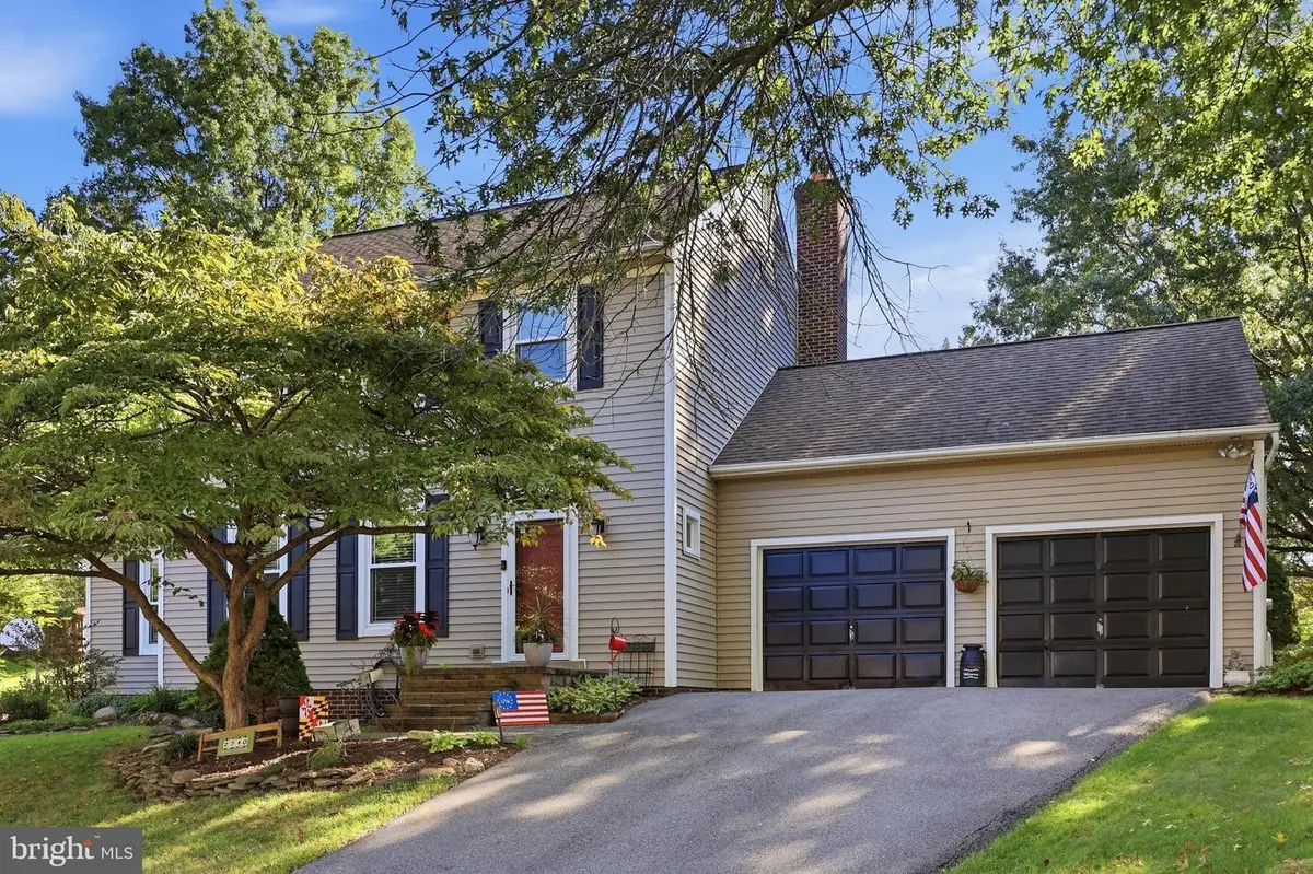 2740 Flintridge Dr, Myersville, MD 21773 - #1