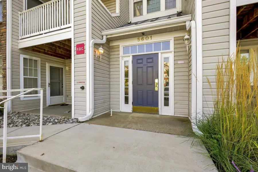 5601 Avonshire Pl #b, Frederick, MD 21703 - #3