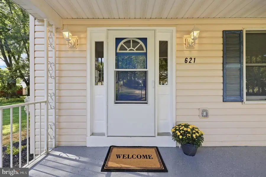 621 Tritapoe Dr, Knoxville, MD 21758 - #2