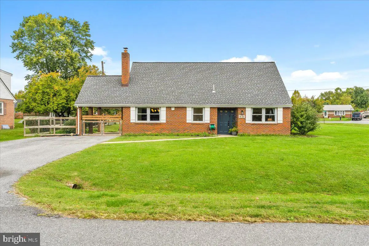 8130 Cambridge Dr, Frederick, MD 21704 - #1