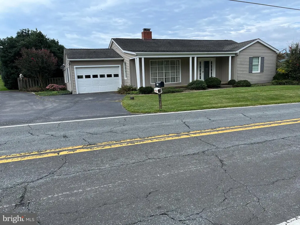 5916 Picnic Woods Rd, Jefferson, MD 21755 - #1
