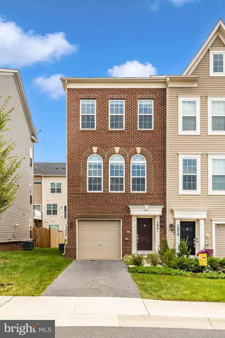 5961 Whelan Ln, Frederick, MD 21703 - #1