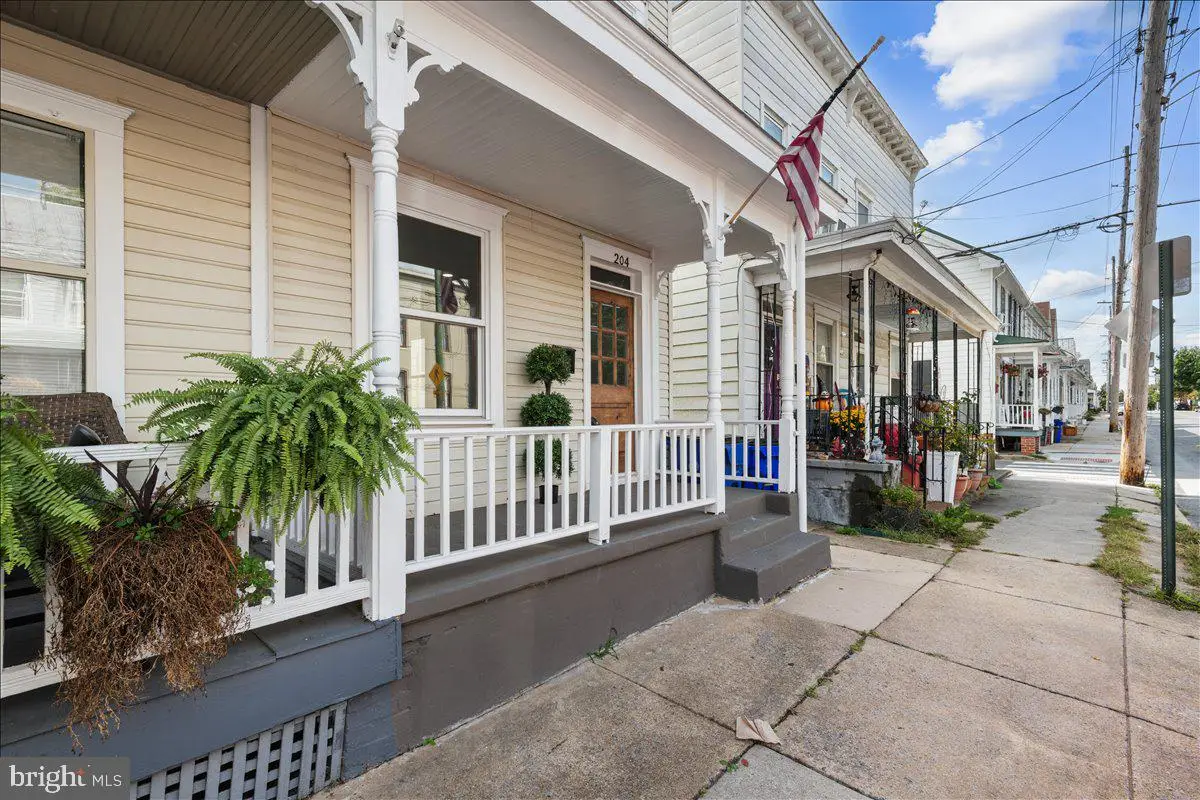 204 E 5th St, Frederick, MD 21701 - #1
