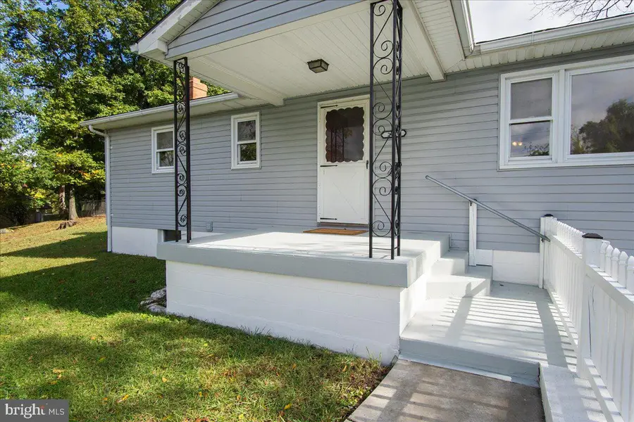 2428 Canada Hill Rd, Myersville, MD 21773 - #2