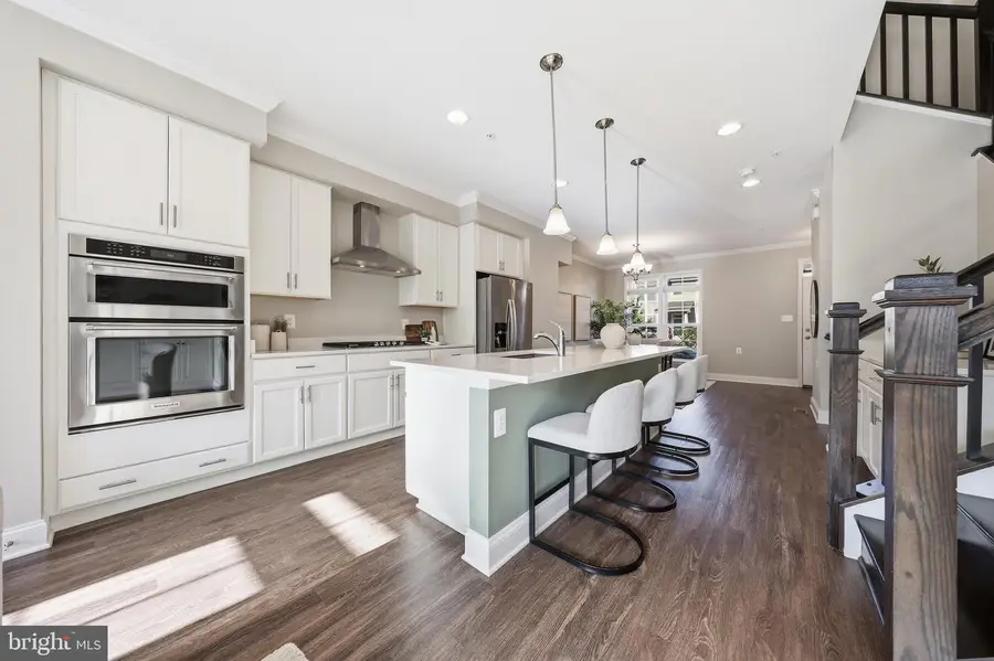 921 Holden Rd, Frederick, MD 21701 - #3