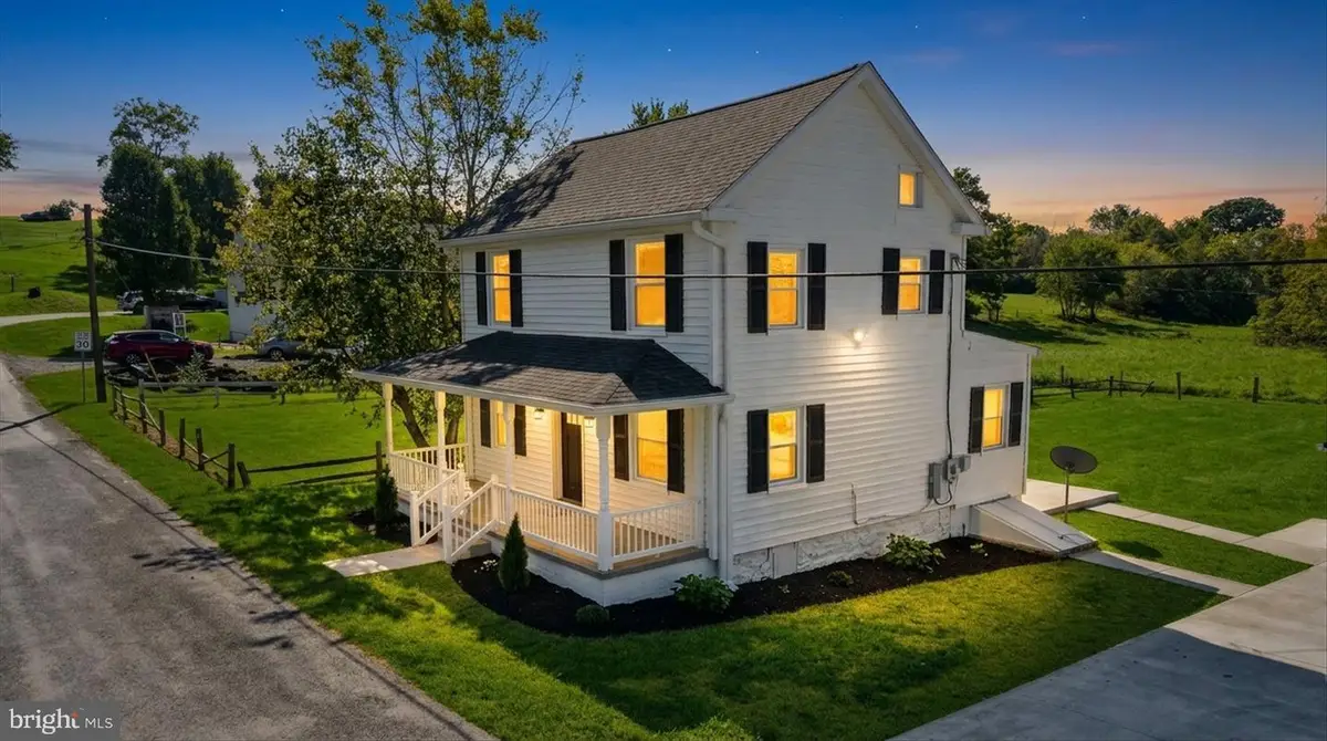 9440 Hollow Rd, Middletown, MD 21769 - #1