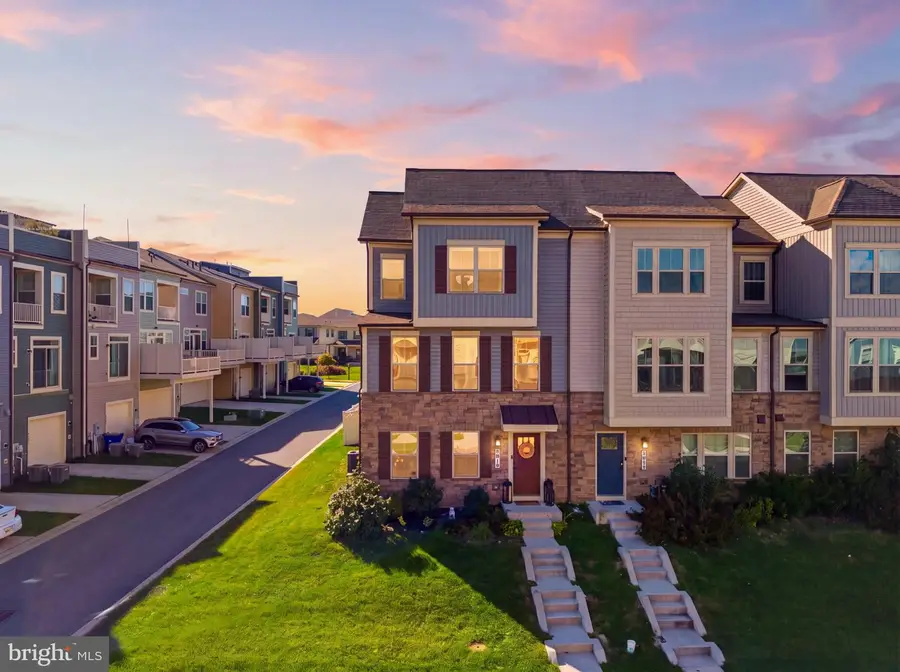 3610 Flatwoods Dr, Frederick, MD 21704 - #2