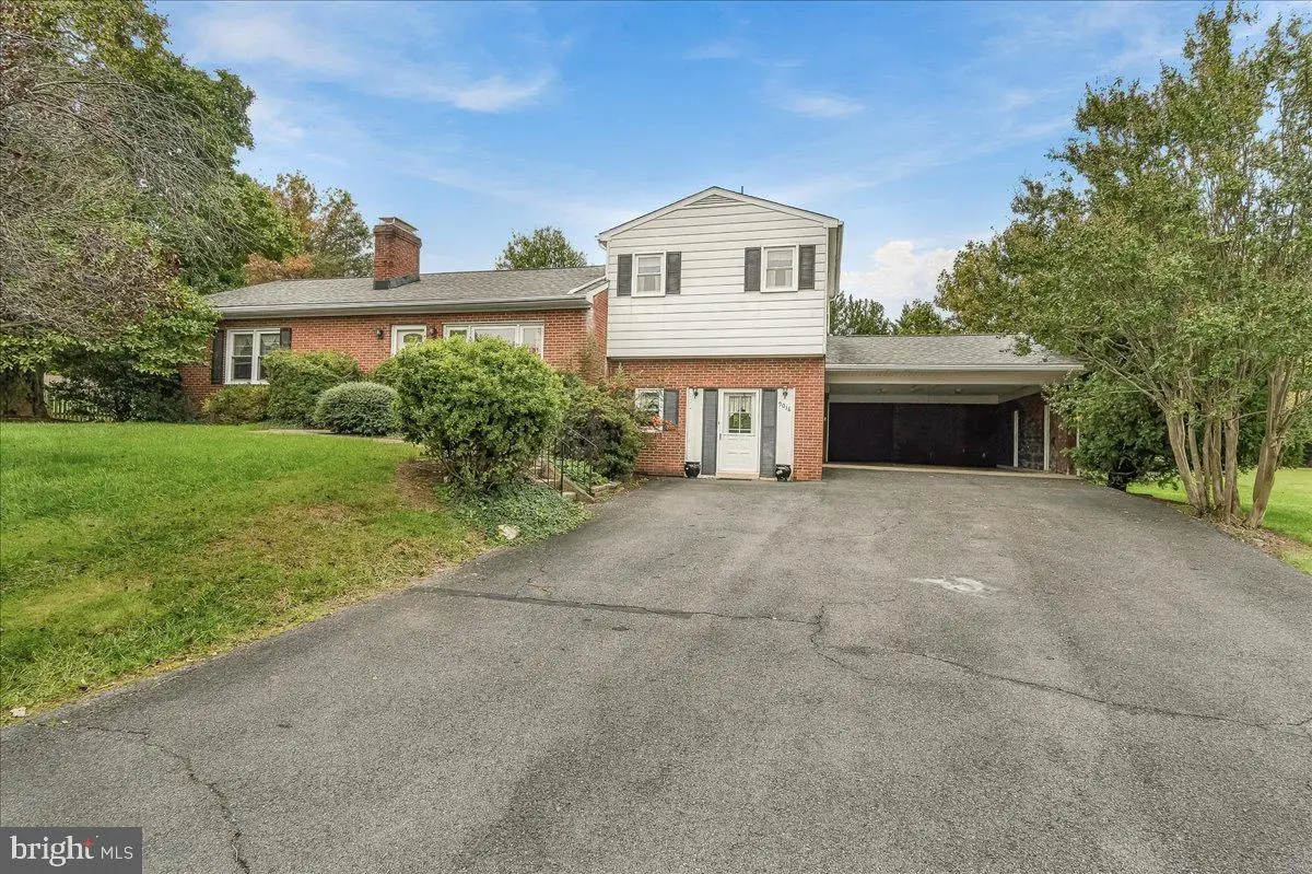9018 Bethel Rd, Frederick, MD 21702 - #1