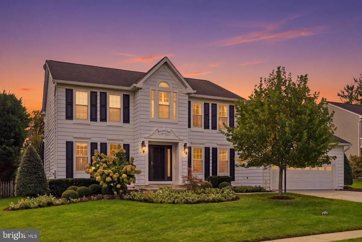 6913 Sovereign Pl, Frederick, MD 21703 - #1