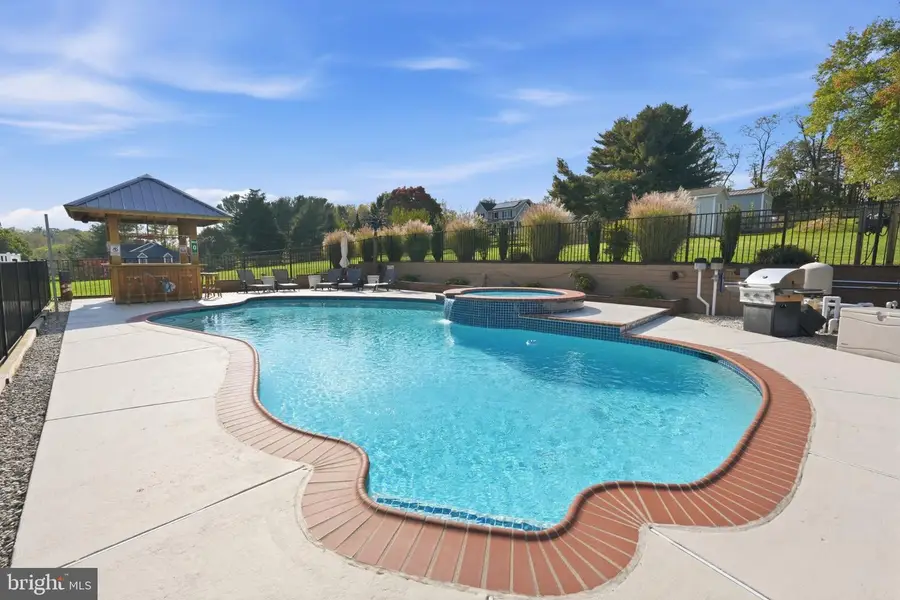 2994 Hope Mills Ln, Adamstown, MD 21710 - #3