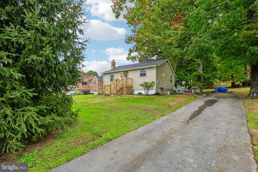 6201 Quinn Rd, Frederick, MD 21701 - #2