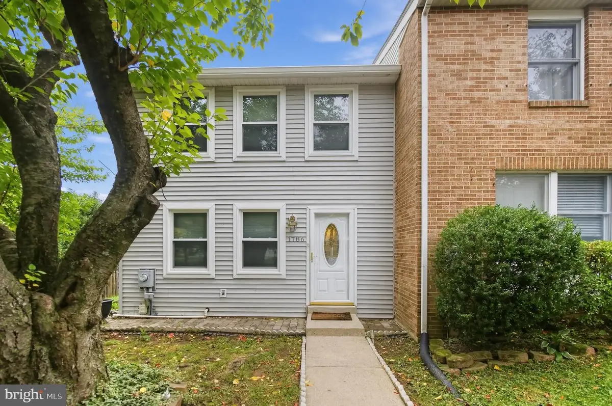 1786 Springfield Ln, Frederick, MD 21702 - #1