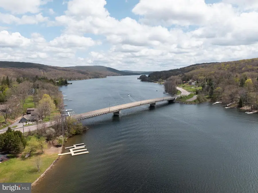 16 Jrs Dr, McHenry, MD 21541 - Image #3