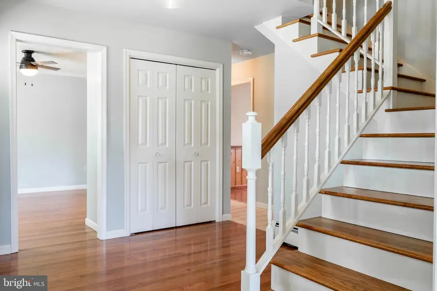 609 Southern Pines Dr, Oakland, MD 21550 - Image #3