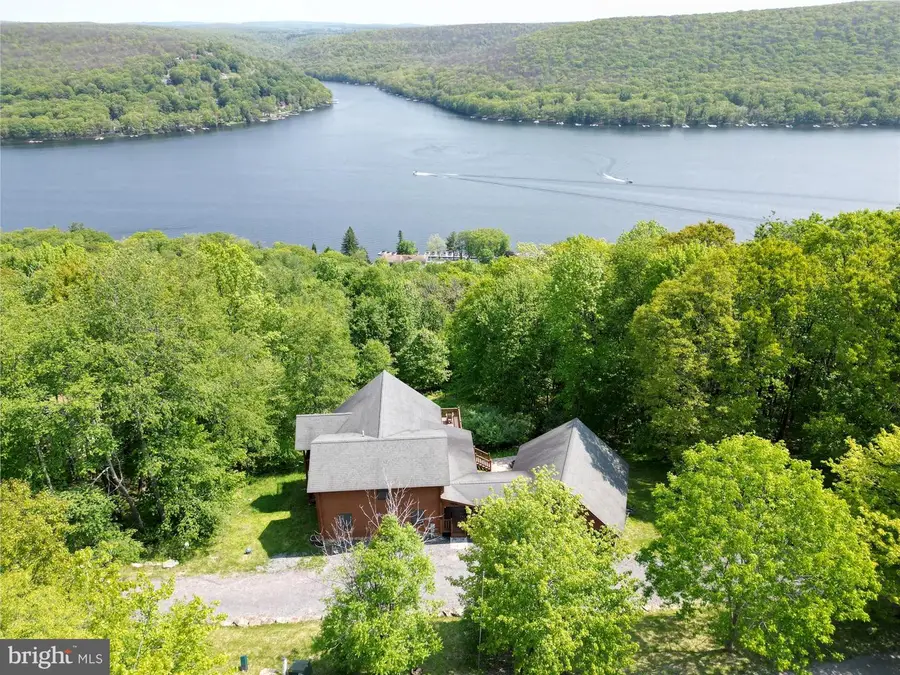 198 Grandview Dr, Oakland, MD 21550 - Image #3