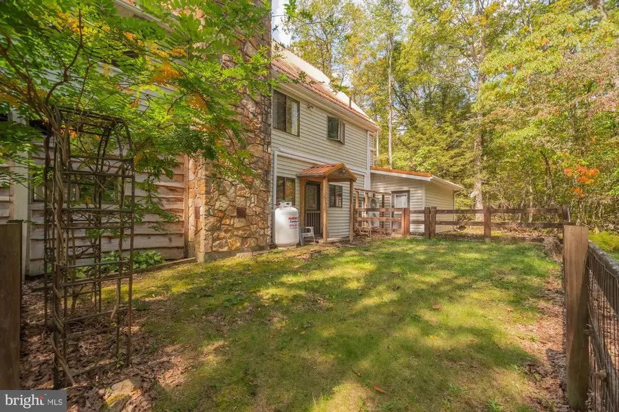 961 Cedar Ln, Oakland, MD 21550 - Image #2