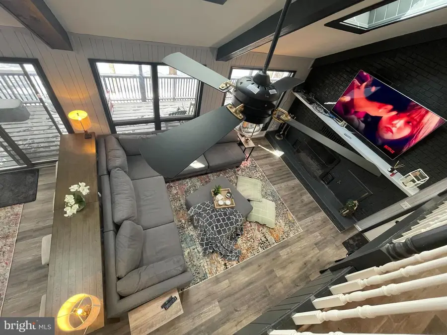 285 Lake Shore Dr, Oakland, MD 21550 - Image #2