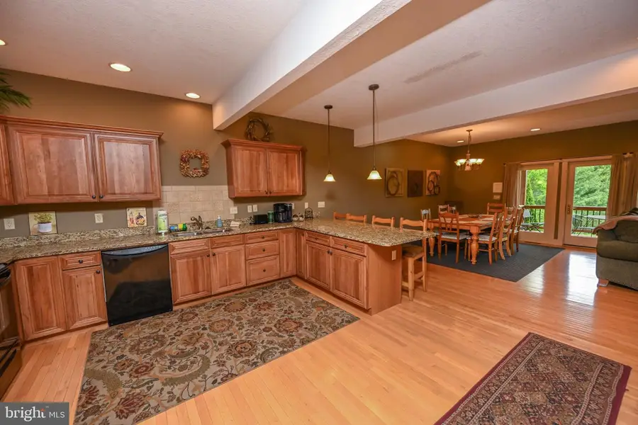 178 Winding Trail Ln #5b, Oakland, MD 21550 - Image #3