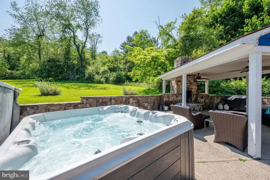 926 Marsh Hill Rd, McHenry, MD 21541 - Image #2