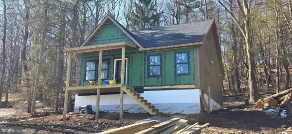 226 N Hammond St, OAKLAND, MD 21550