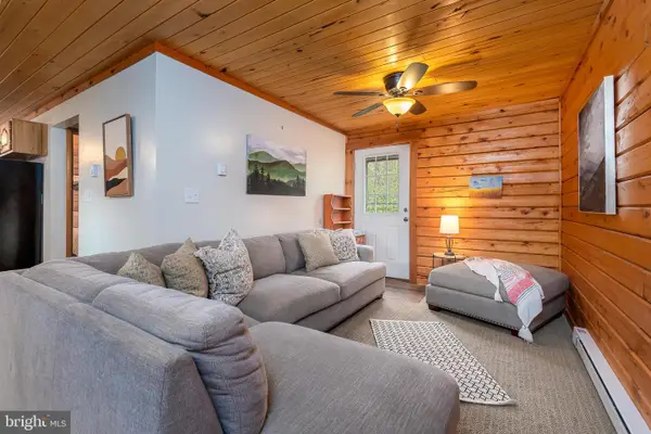 400 Bear E, OAKLAND, MD 21550