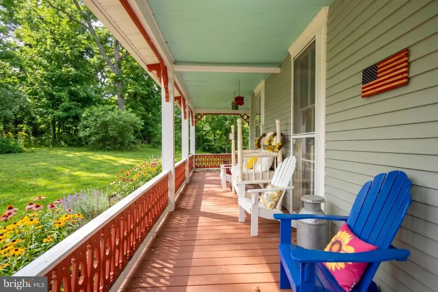 215 H St, Mountain Lake Park, MD 21550 - #2