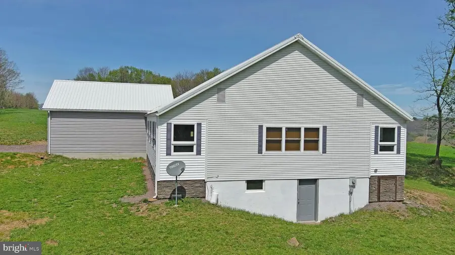 137 Shawnee Ln, Grantsville, MD 21536 - #3