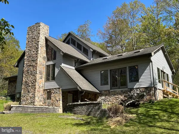 122 Woodlands Hill Ln, OAKLAND, MD 21550