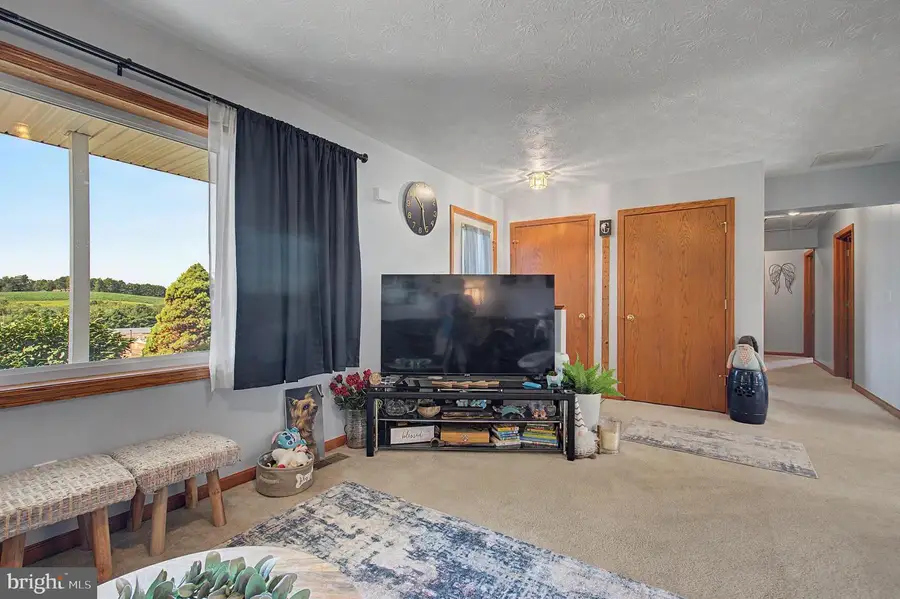 610 Harvey Winters Dr, Oakland, MD 21550 - #3