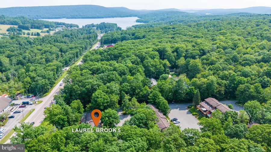 5 Laurel Brook Dr #5, Oakland, MD 21550 - #2