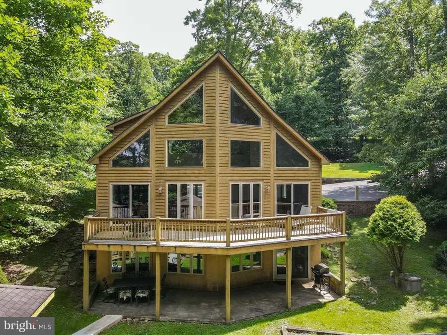 18 Mountainside Ct, Oakland, MD 21550 - #2