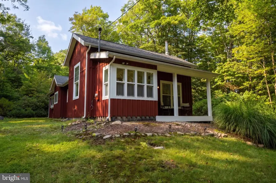 252 Racoon Dr, Oakland, MD 21550 - #2