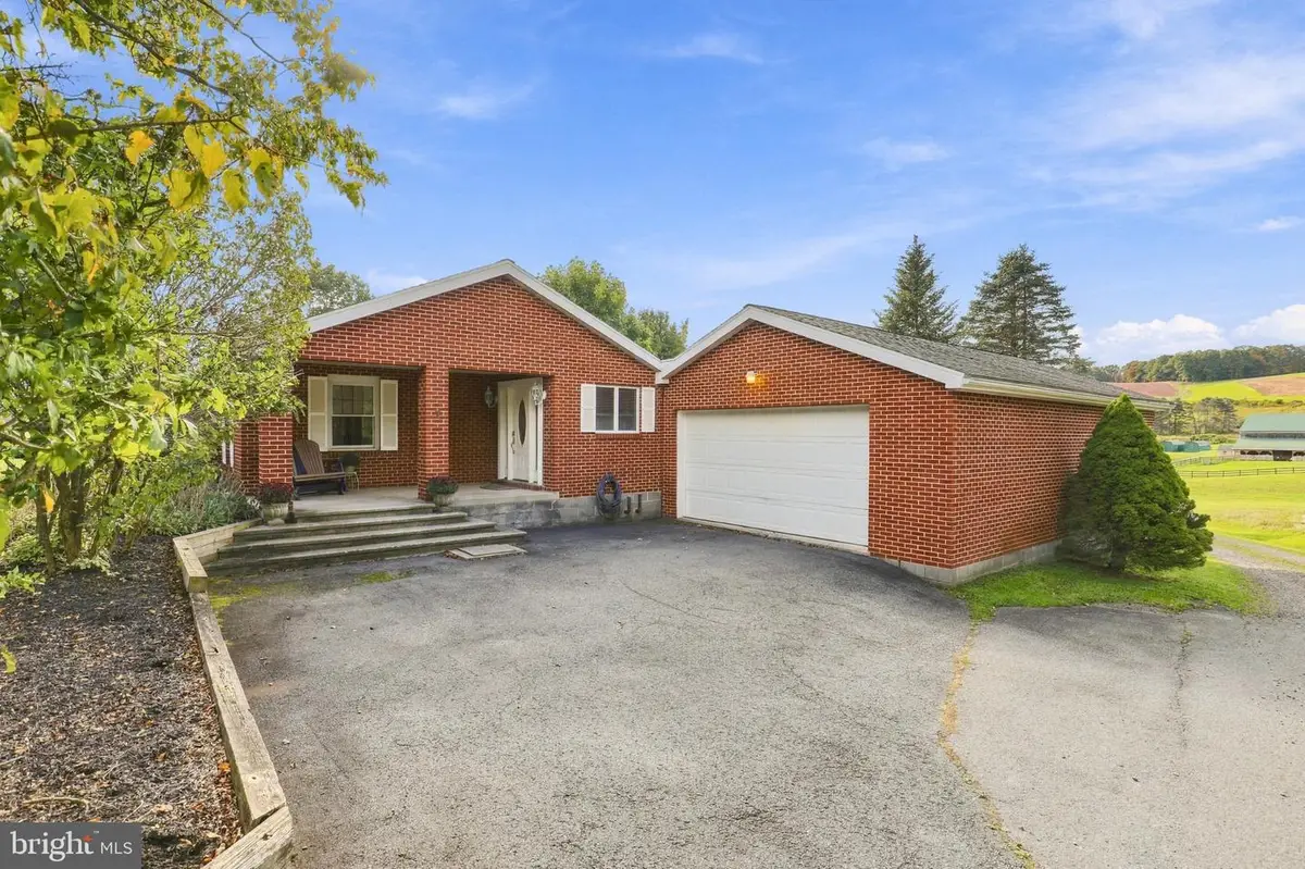 7 Little Pond Ln, Frostburg, MD 21532 - #1