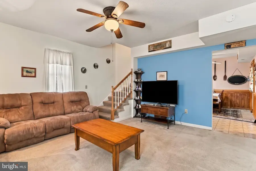 16 E Pennington St E, Oakland, MD 21550 - #3