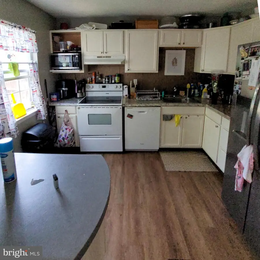 672 Yorkshire Dr, Edgewood, MD 21040 - Image #2