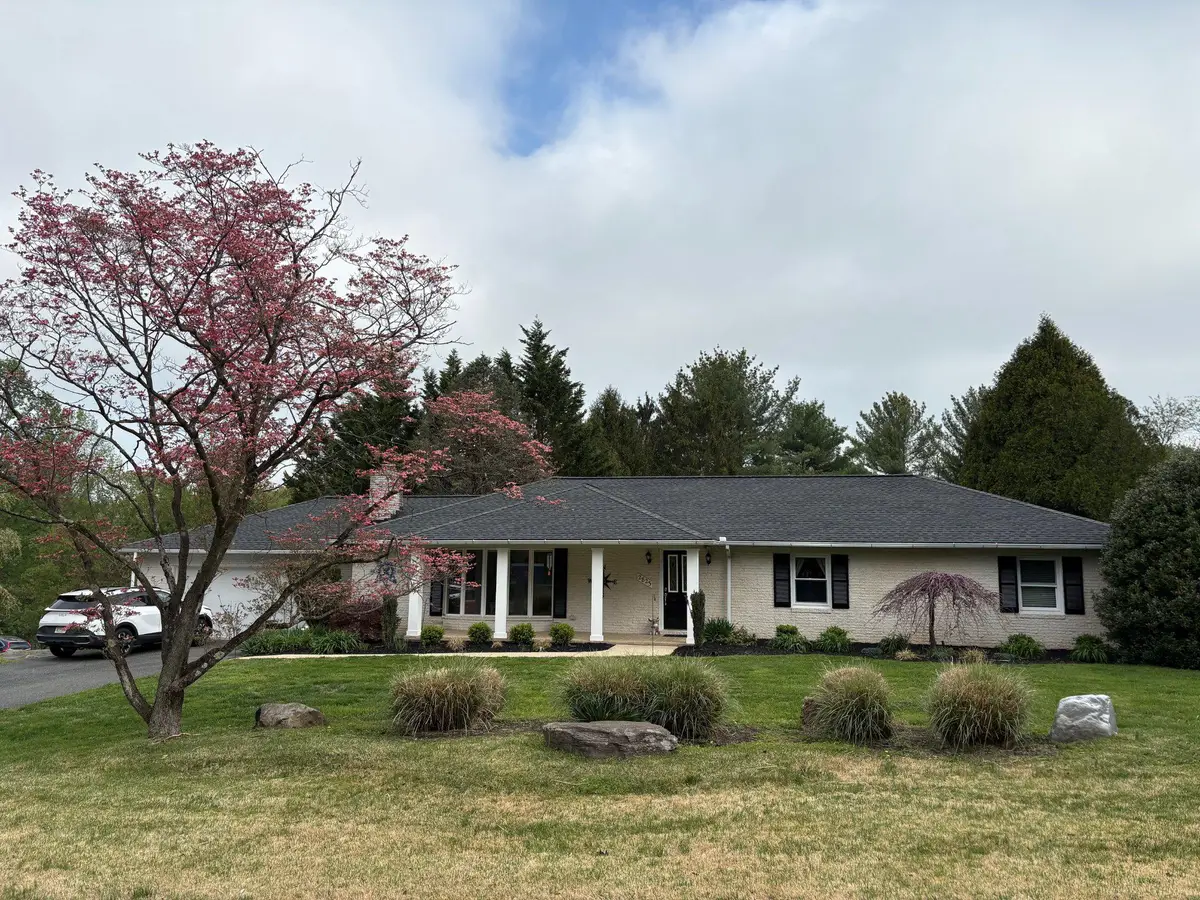 2823 Orchard Lakes Dr, Baldwin, MD 21013 - #1