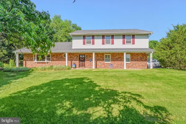2504 Burgundy Dr, FALLSTON, MD 21047