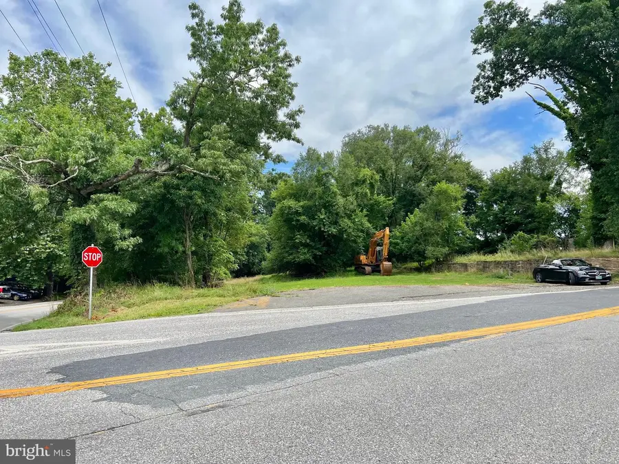 15948 Union Chapel Rd, Woodbine, MD 21797 - Image #2